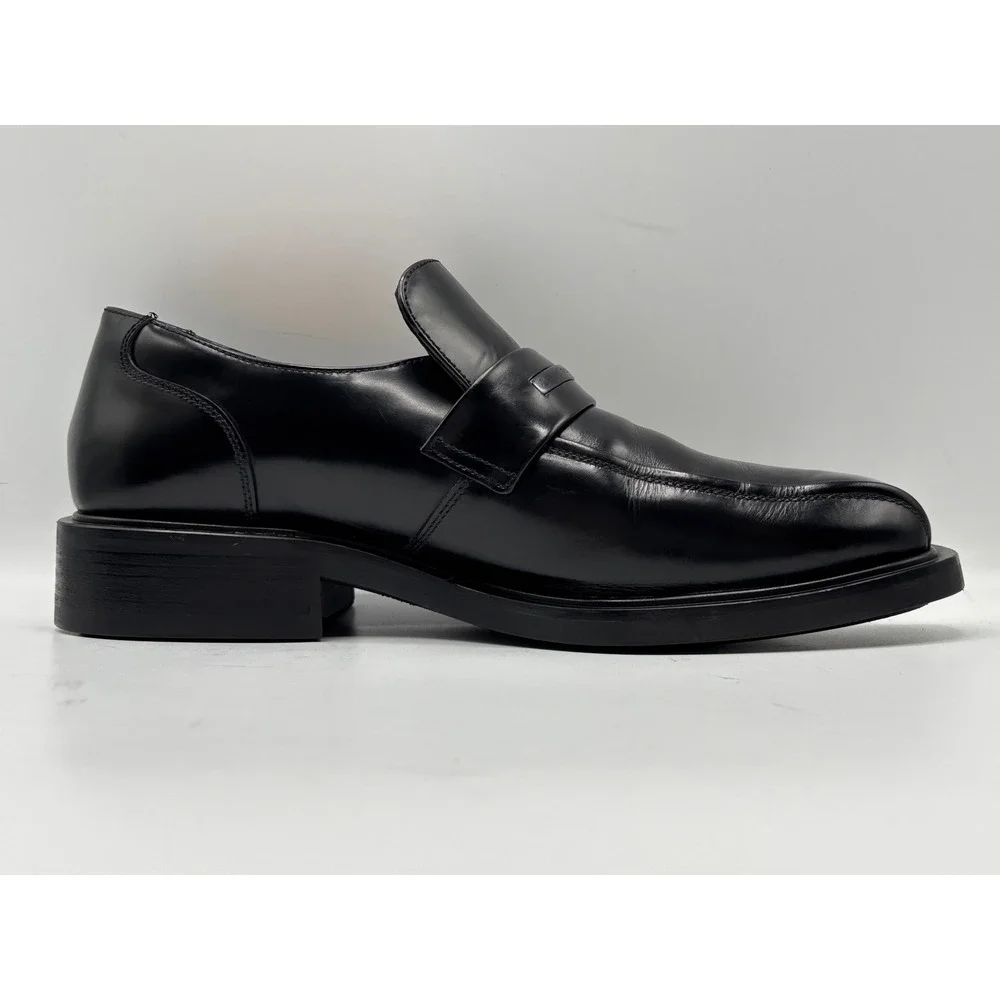 Kenneth Cole Reaction description sharp